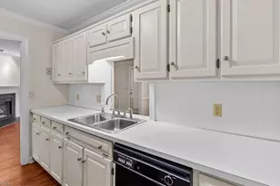 330 W Presnell St, Asheboro, NC 27203 - Photo 11