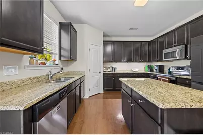 2683 Wellfleet Drive, High Point, NC 27265 - Photo 9