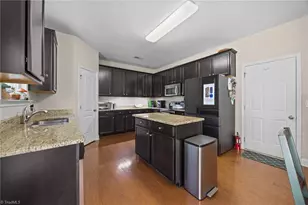 2683 Wellfleet Dr, High Point, NC 27265 - Photo 11