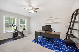 2948 Lashmit Dr, Winston-Salem, NC 27103 - Photo 9