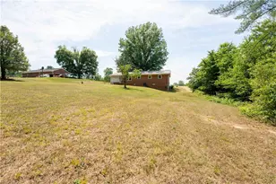 6221 Salem Chapel Rd, Walnut Cove, NC 27052 - Photo 7