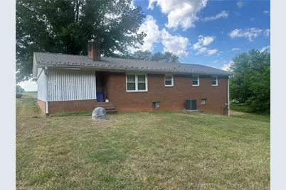 6221 Salem Chapel Road, Walnut Cove, NC 27052 - Photo 3