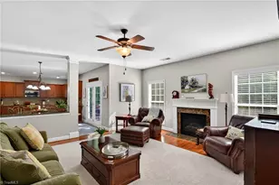 3806 Bridlington Dr, Greensboro, NC 27455 - Photo 11