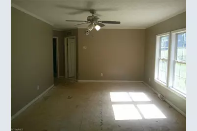 2200 E Stadium Drive, Eden, NC 27288 - Photo 5