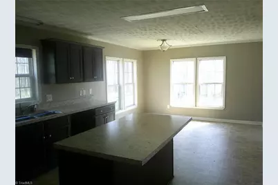 2200 E Stadium Drive, Eden, NC 27288 - Photo 9