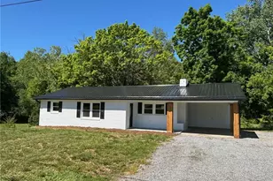 162 Green Valley St, North Wilkesboro, NC 28659 - Photo 23