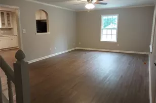 4125 Moat Dr, Winston-Salem, NC 27101 - Photo 9