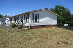 1010 Kayla Ridge Rd, Walnut Cove, NC 27052 - Photo 3