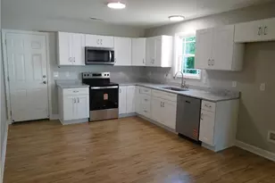 140 Crestwood Cir, High Point, NC 27260 - Photo 5