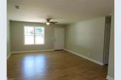 140 Crestwood Circle, High Point, NC 27260 - Photo 7