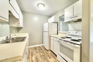 5655 Hornaday Rd, Greensboro, NC 27409 - Photo 7