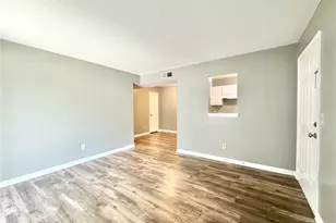 5655 Hornaday Rd, Greensboro, NC 27409 - Photo 5