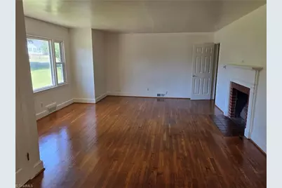 4015 Dalton Street, Winston-Salem, NC 27105 - Photo 5