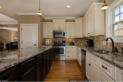 106 Breckenridge Drive, Thomasville, NC 27360 - Photo 13