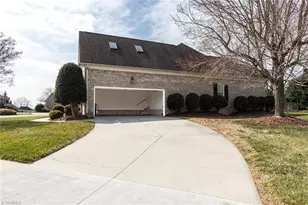2 Wexford Cir, Thomasville, NC 27360 - Photo 3