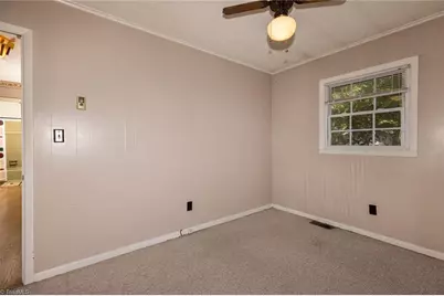 262 Boggs Road, Thomasville, NC 27360 - Photo 21