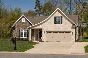 411 Freemont Dr, Thomasville, NC 27360 - Photo 41