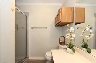 806 Carriage Crossing Ln, Greensboro, NC 27410 - Photo 25