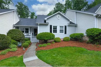 806 Carriage Crossing Lane #B, Greensboro, NC 27410 - Photo 5