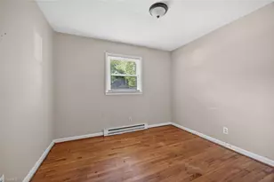 1316 Joyce St, Greensboro, NC 27405 - Photo 9