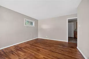 1316 Joyce St, Greensboro, NC 27405 - Photo 5