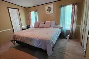1045 Apple Blossom Ln, Burlington, NC 27217 - Photo 9