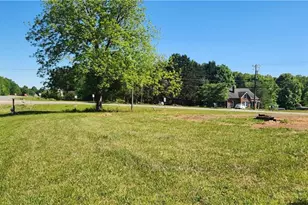 2493 Old Hwy 21, State Road, NC 28676 - Photo 5
