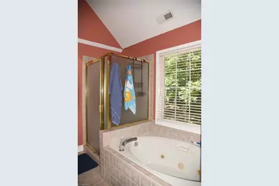 915 New Hampshire Drive, Jamestown, NC 27282 - Photo 19