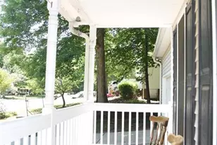 915 New Hampshire Dr, Jamestown, NC 27282 - Photo 3