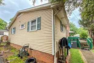 1007 E Brookline St, Winston-Salem, NC 27107 - Photo 13