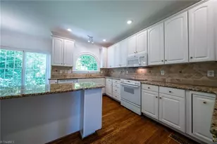 4465 Greenbrier Farm Rd, Winston-Salem, NC 27106 - Photo 13