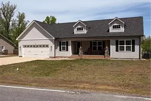 338 Price St, Stoneville, NC 27048 - Photo 1