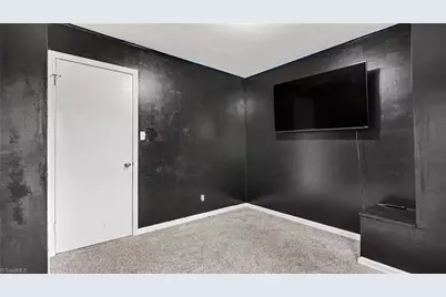 4107 Queen Beth Drive, Greensboro, NC 27405 - Photo 15