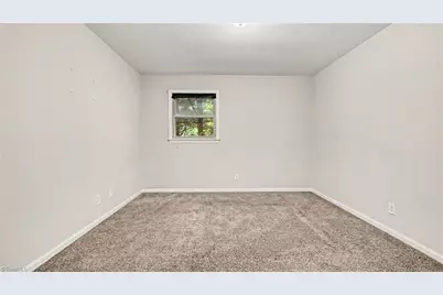 4107 Queen Beth Drive, Greensboro, NC 27405 - Photo 11