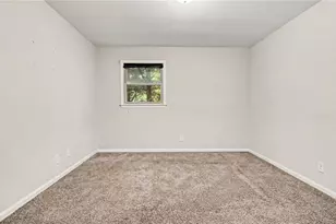 4107 Queen Beth Dr, Greensboro, NC 27405 - Photo 11