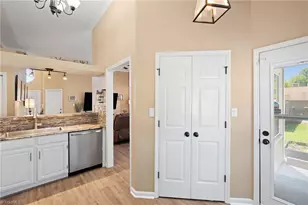 5506 Traders Way, Greensboro, NC 27407 - Photo 17