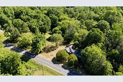 1305 Bridgepoint Road, Greensboro, NC 27405 - Photo 7