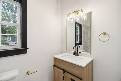 700 Franklin Boulevard, Greensboro, NC 27401 - Photo 13