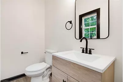 700 Franklin Boulevard, Greensboro, NC 27401 - Photo 23