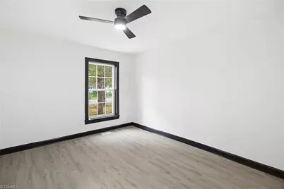 700 Franklin Boulevard, Greensboro, NC 27401 - Photo 11