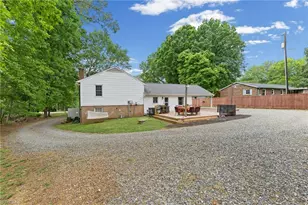 201 Kingwood Rd, Reidsville, NC 27320 - Photo 9