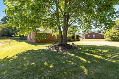 2417 White Horn Road, Kernersville, NC 27284 - Photo 5