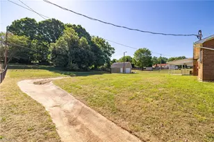 2417 Whitehorn Rd, Kernersville, NC 27284 - Photo 33
