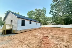 1010 High Rock Shores Dr, Lexington, NC 27292 - Photo 3