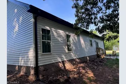 344 Lee Avenue, Yadkinville, NC 27055 - Photo 15