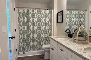 212 Holland Ln, Thomasville, NC 27360 - Photo 9