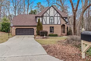 1708 Ambleside Ct, Greensboro, NC 27407 - Photo 3