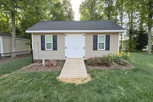 410 Hazelwood Dr, Gibsonville, NC 27249 - Photo 37