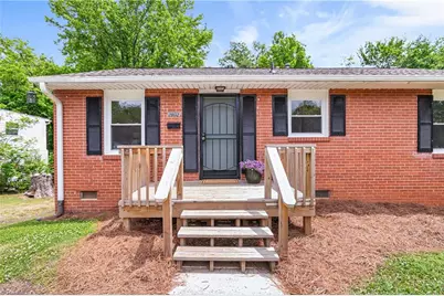 2802 Summit Avenue, Greensboro, NC 27405 - Photo 3