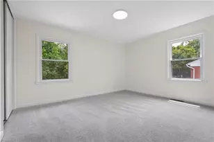 2802 Summit Ave, Greensboro, NC 27405 - Photo 21